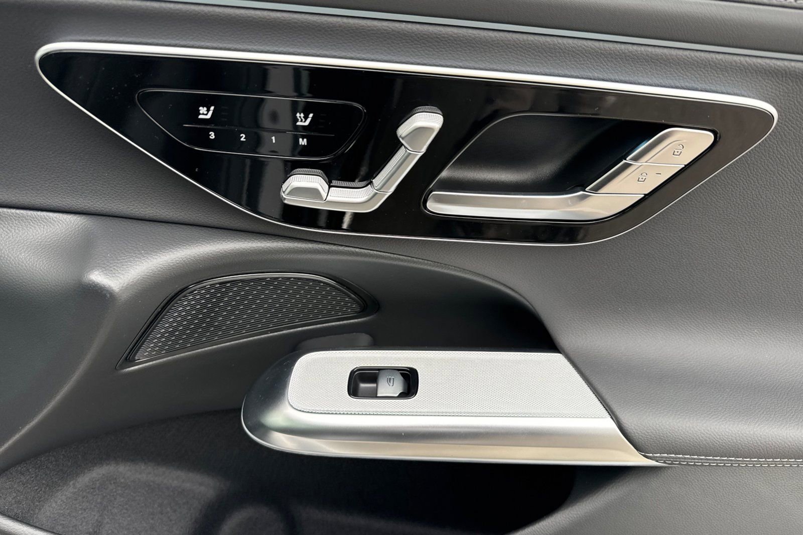 New 2026 Mercedes-Benz E 350 Sedan image 33