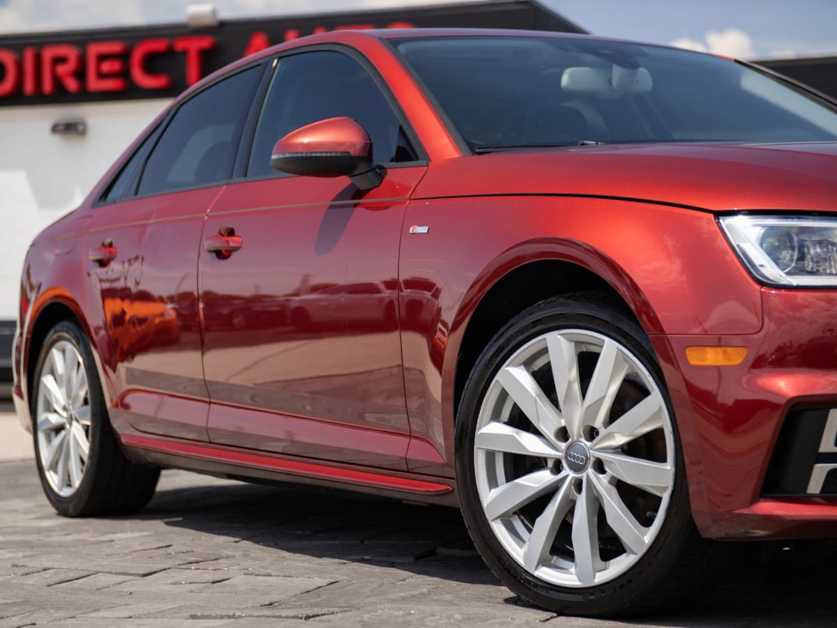 Used 2018 Audi A4 2.0T Ultra Premium w/ Convenience Package FWD image 2