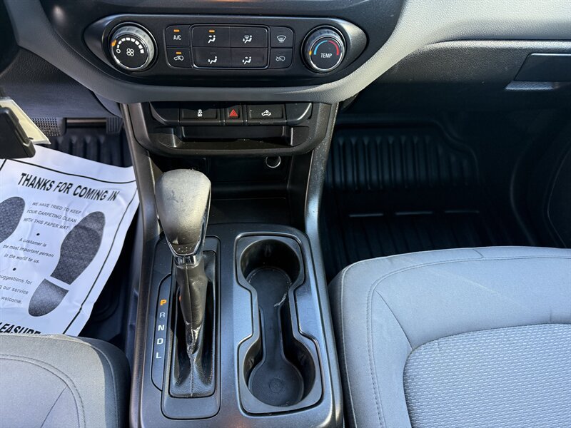 Used 2022 Chevrolet Colorado W/T RWD image 5