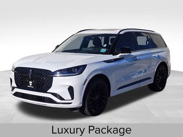 Certified 2025 Lincoln Aviator Reserve w/ Equipment Group 201A image 5