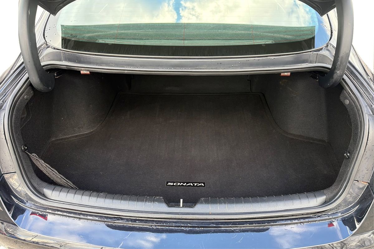 Used 2023 Hyundai Sonata Blue image 11