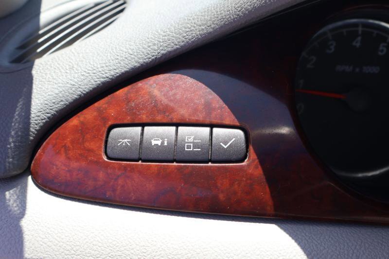 Used 2006 Buick Lucerne CXL w/ Luxury Package FWD image 16