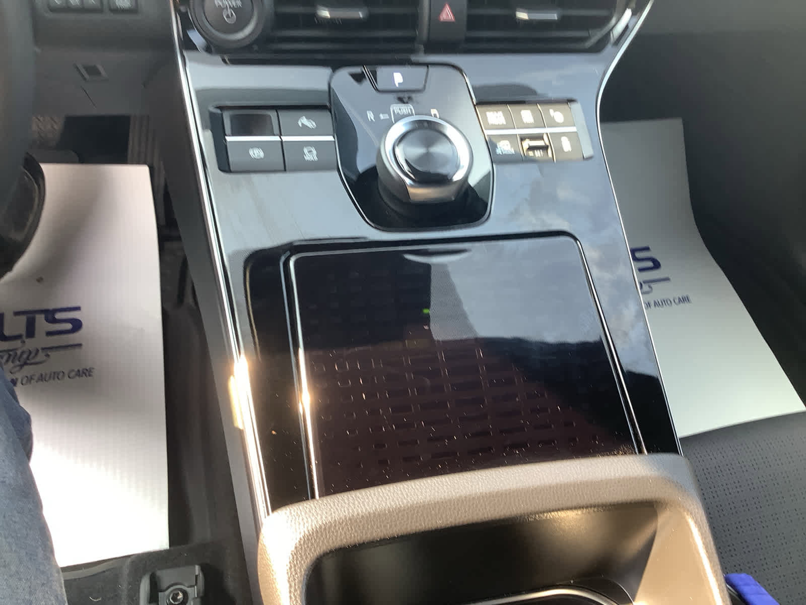 Certified 2023 Subaru Solterra Limited image 16