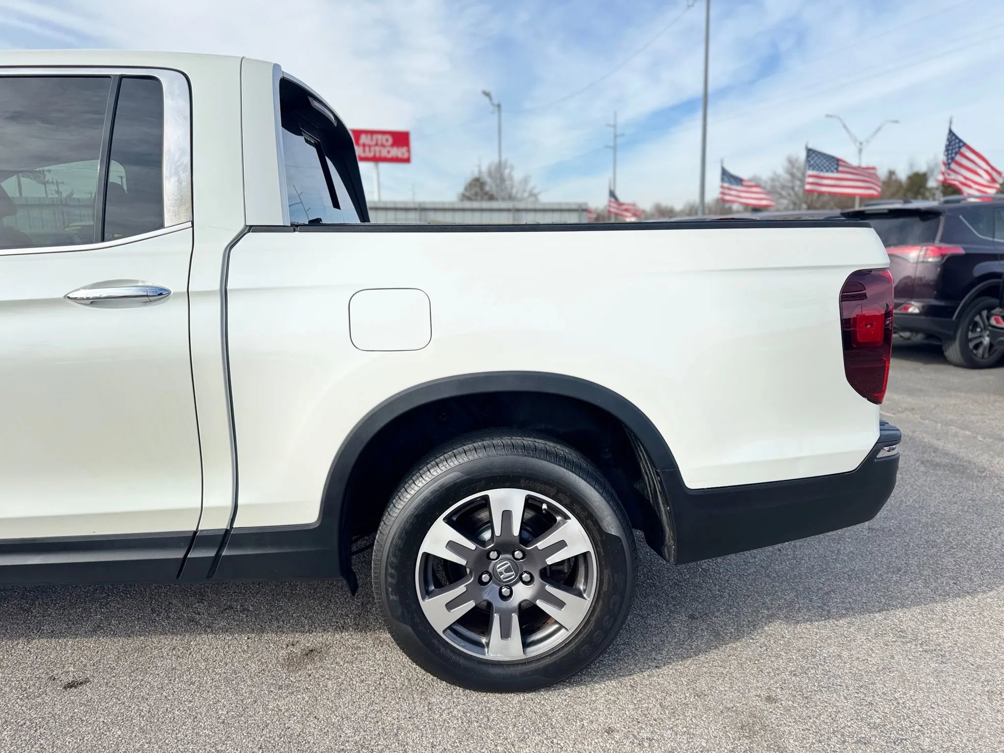Used 2017 Honda Ridgeline RTL-E image 11