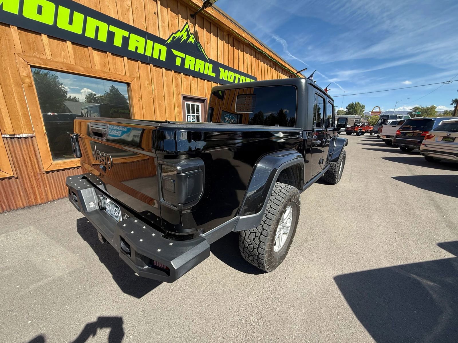 Used 2023 Jeep Gladiator Sport image 10