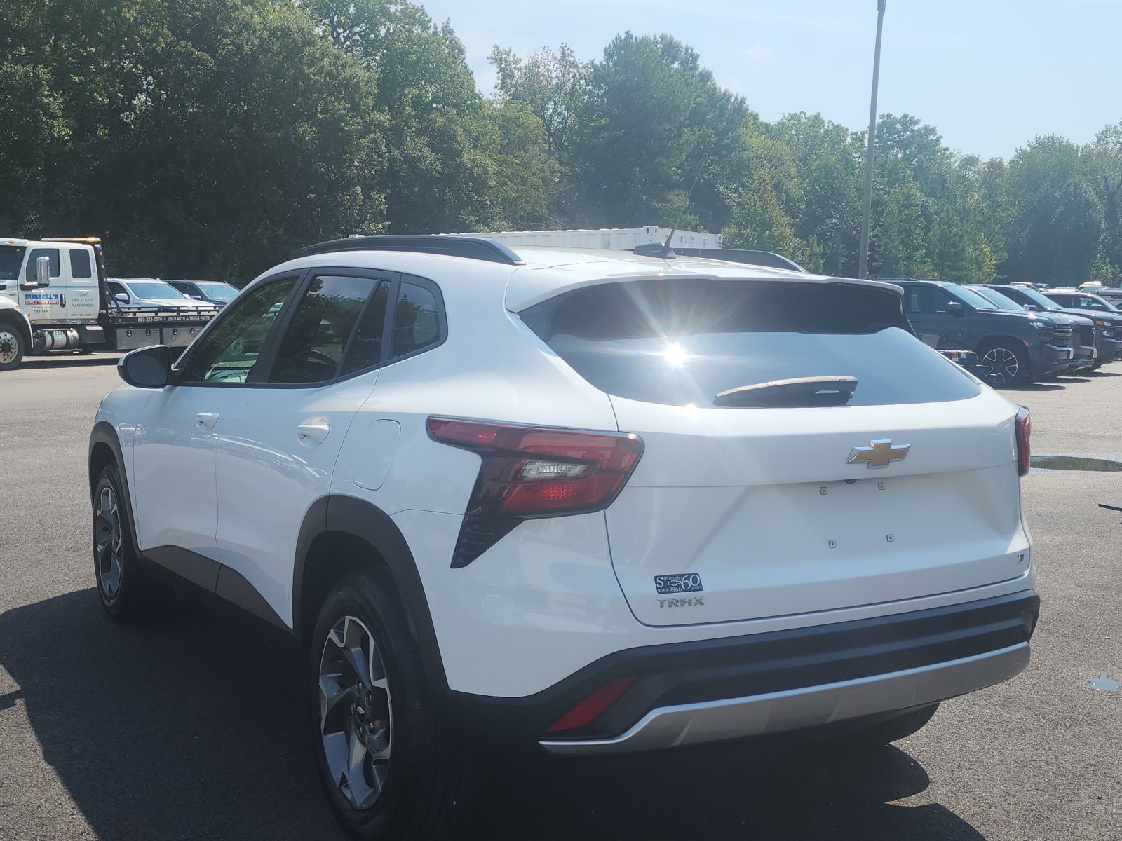 Used 2025 Chevrolet Trax LT FWD image 3