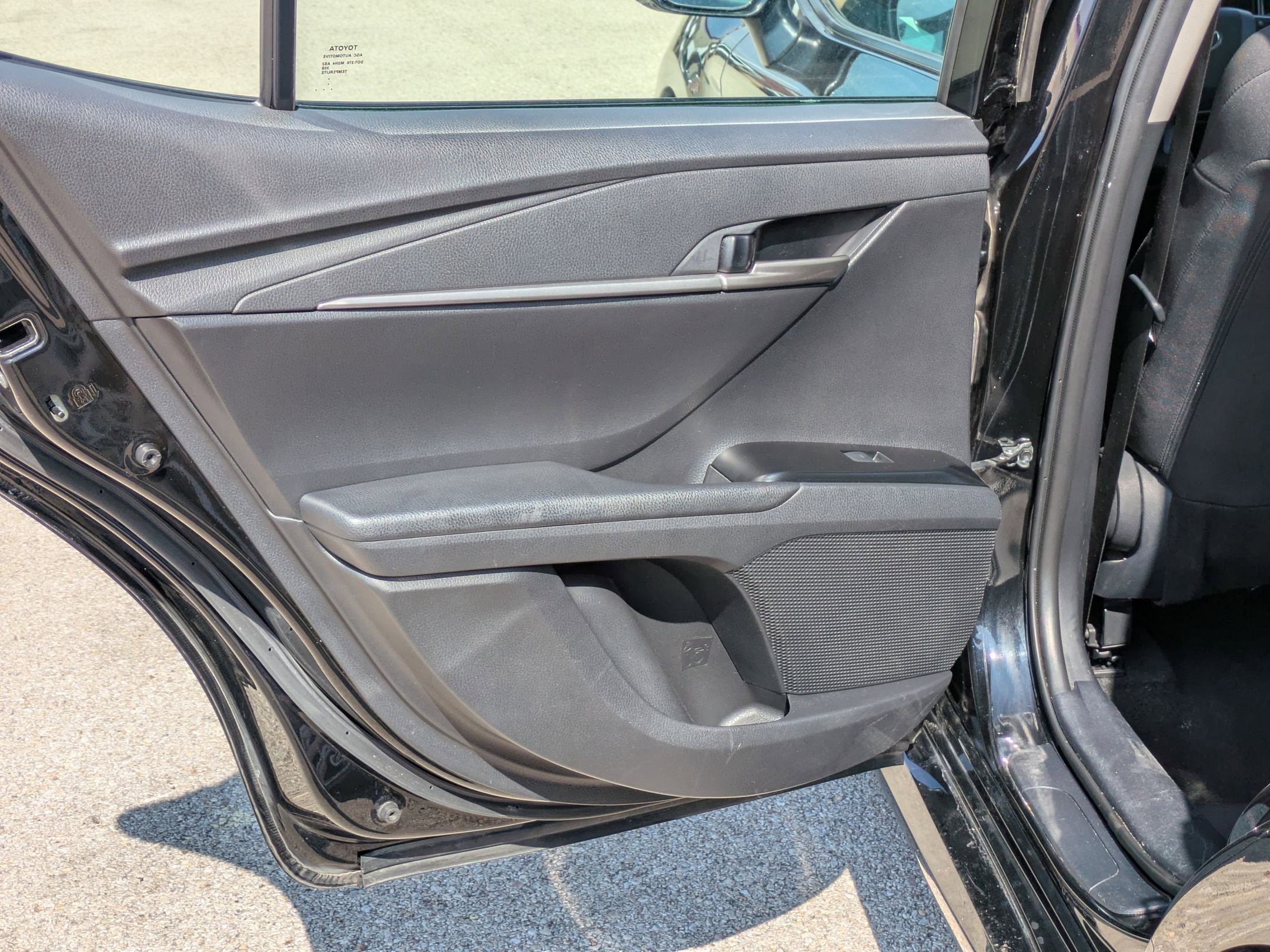 Used 2025 Toyota Camry LE image 14