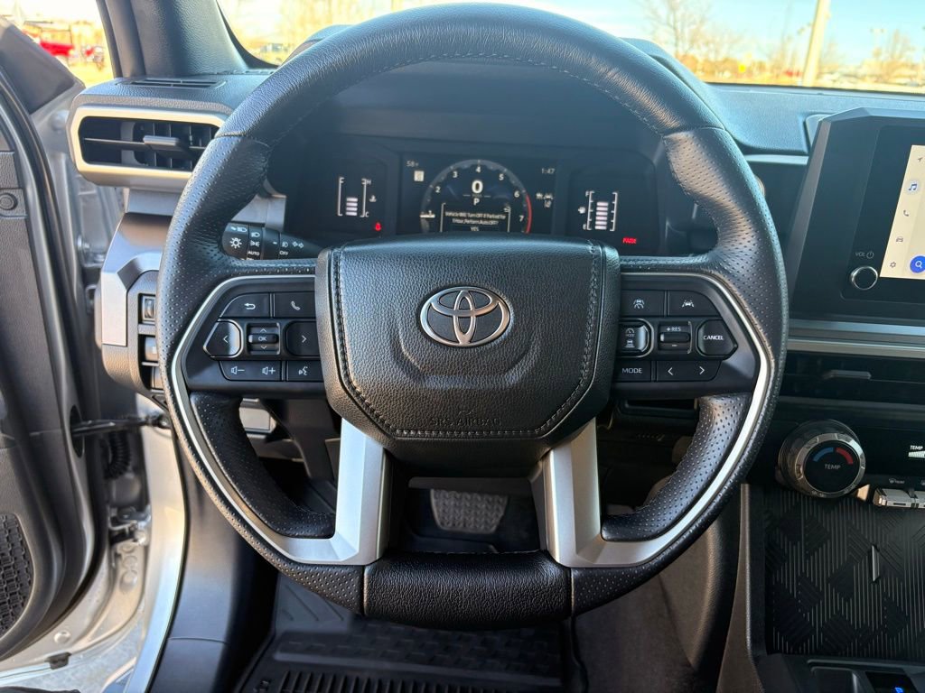 Used 2025 Toyota 4Runner SR5 image 19