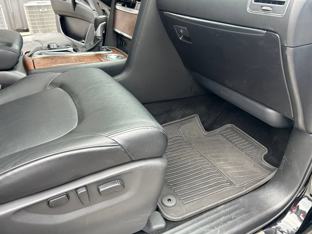 Certified 2024 Nissan Armada SL w/ Captain's Chairs Package RWD image 33