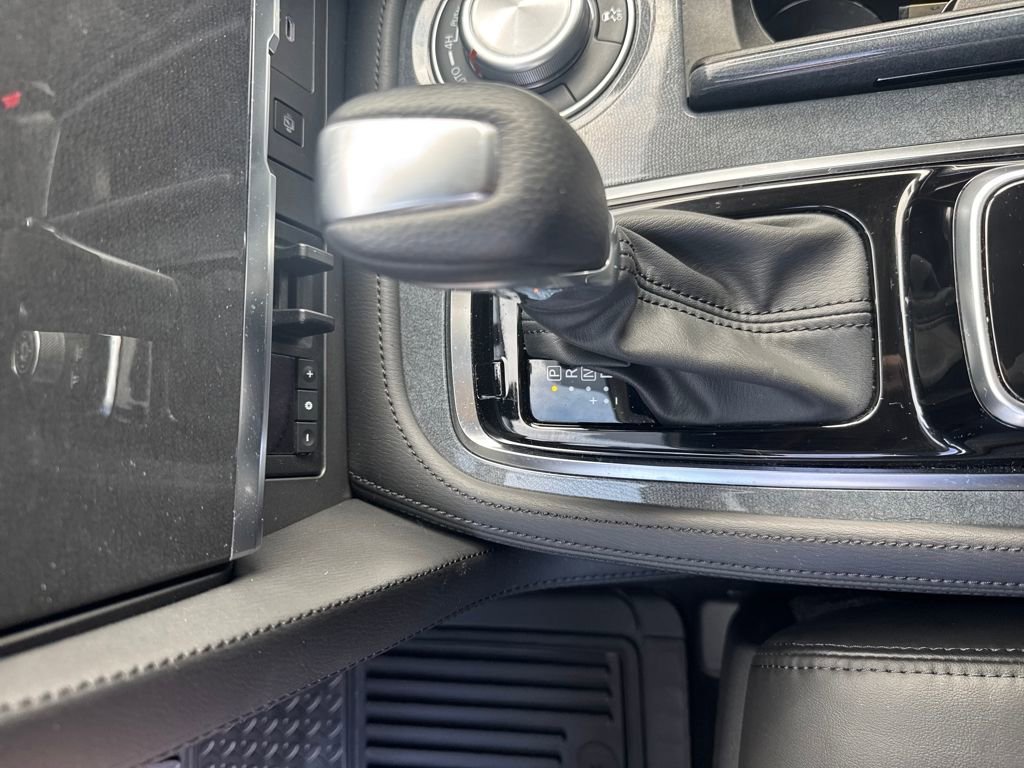 Certified 2024 Nissan Armada SV w/ Cargo Package image 25