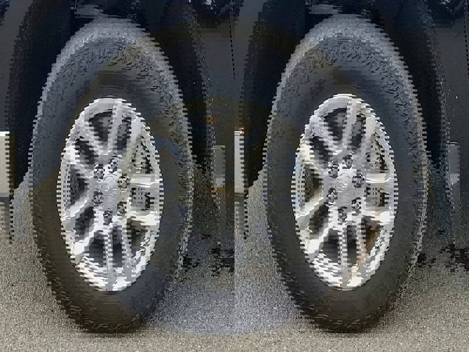 Used 2023 Chevrolet Silverado 1500 LT image 9