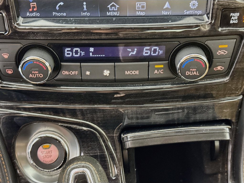Used 2016 Nissan Maxima SR FWD image 17