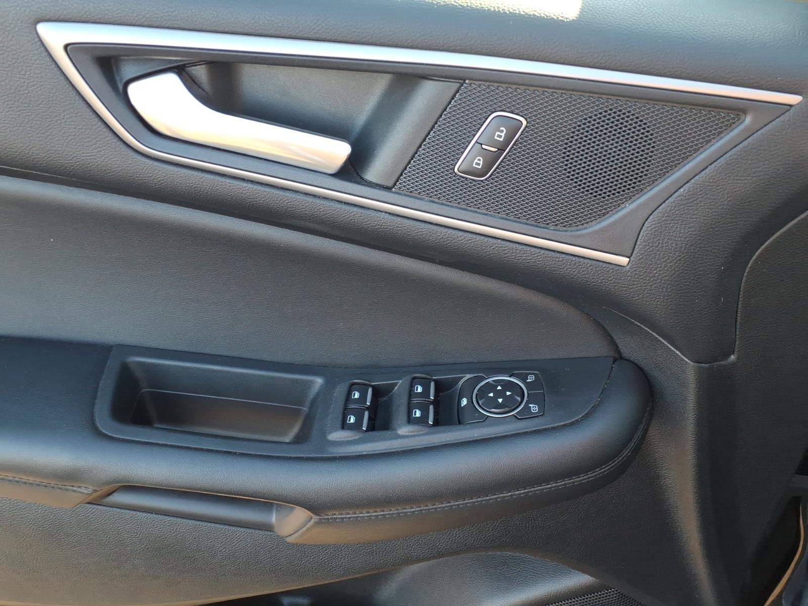 Used 2022 Ford Edge SEL w/ Convenience Package image 19