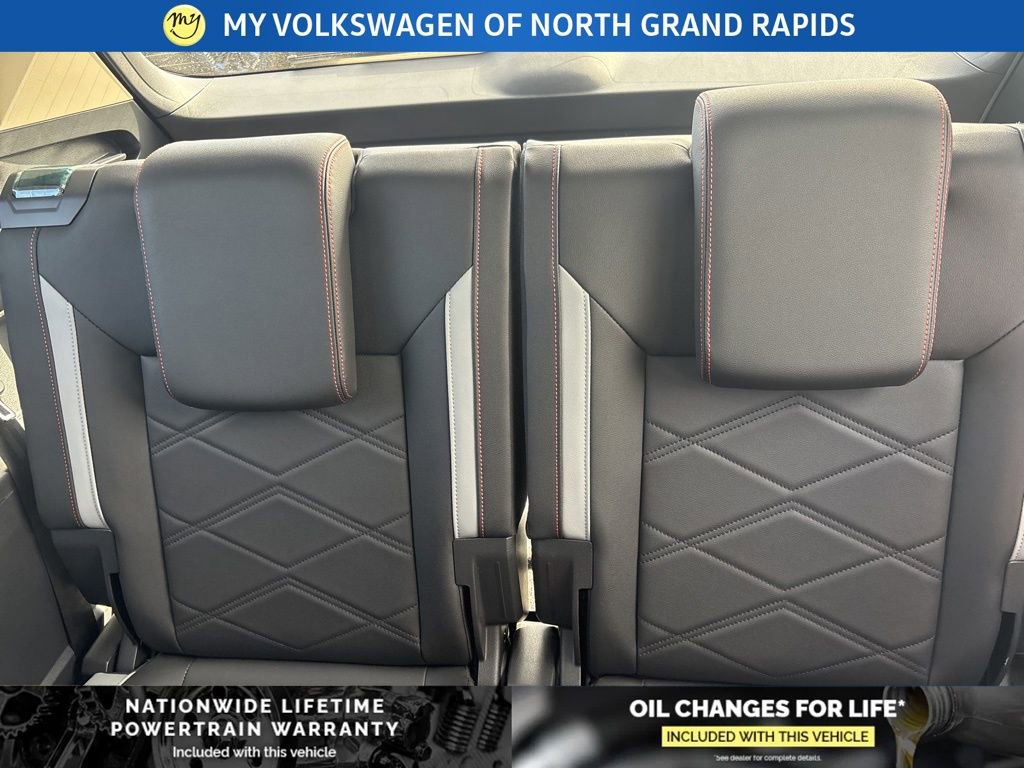 New 2026 Volkswagen Atlas Peak Edition image 21