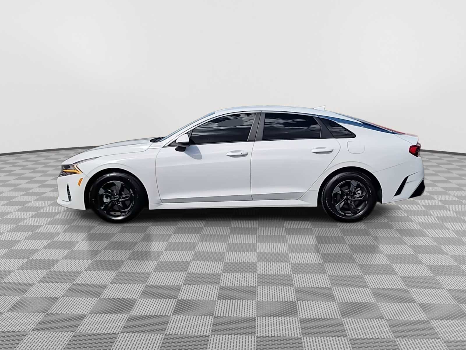 Used 2021 Kia K5 LXS image 5