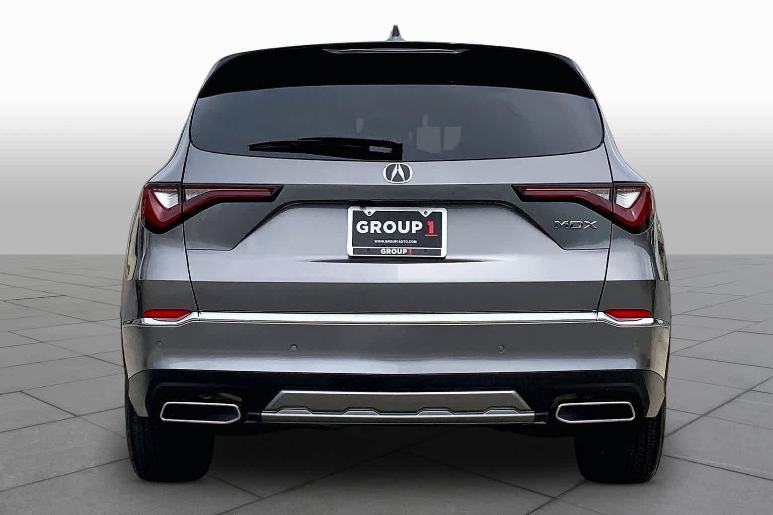 Used 2025 Acura MDX w/ Technology Package FWD image 5