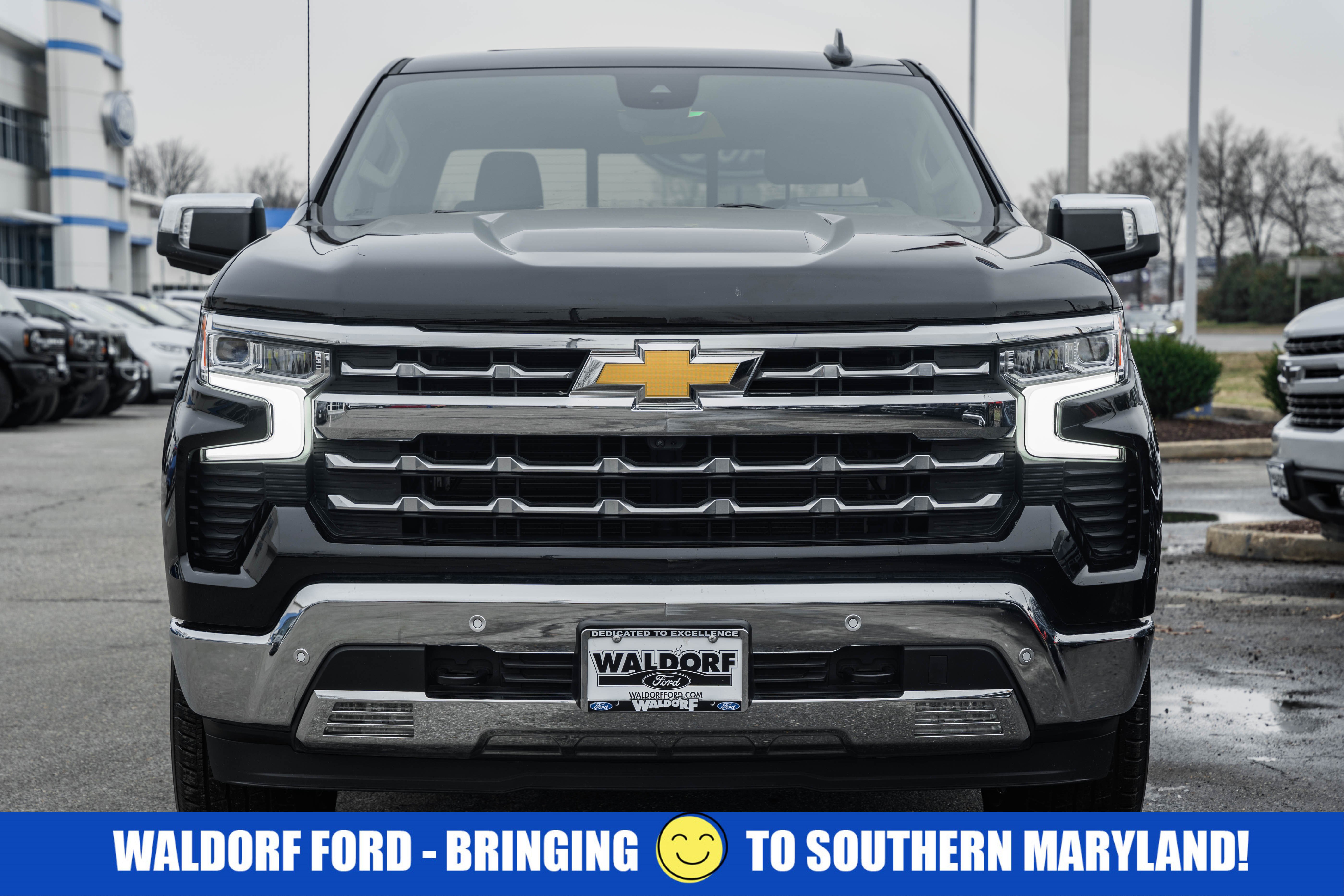 Used 2024 Chevrolet Silverado 1500 LTZ w/ LTZ Premium Package image 2