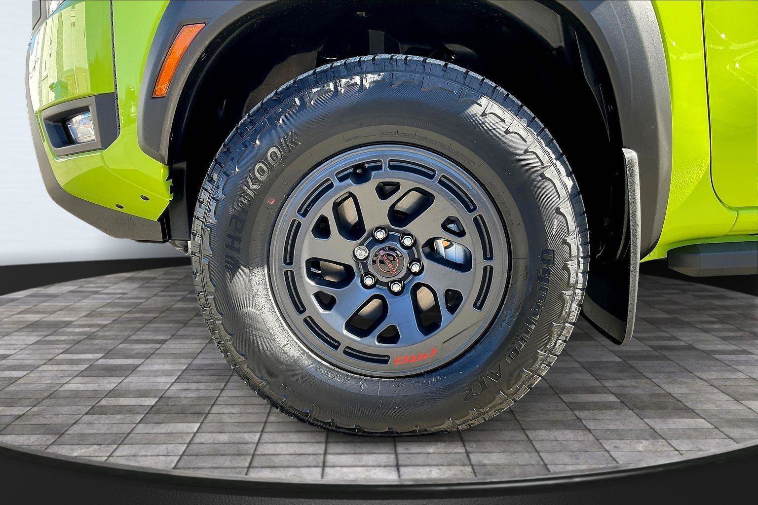 New 2026 Nissan Frontier PRO-4X w/ Pro-4x Convenience Package AWD/4WD image 12