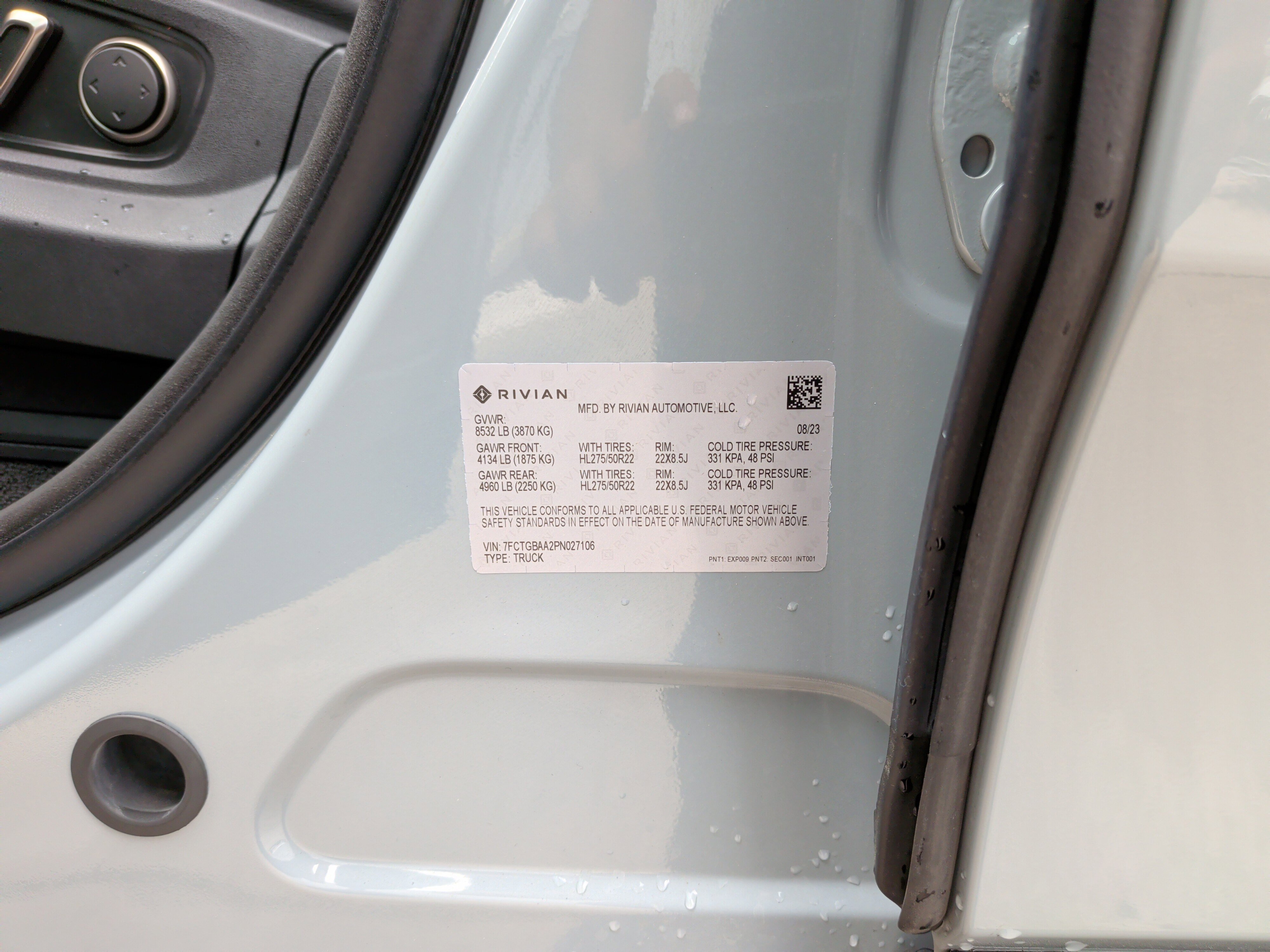 Used 2023 Rivian R1T Adventure image 39