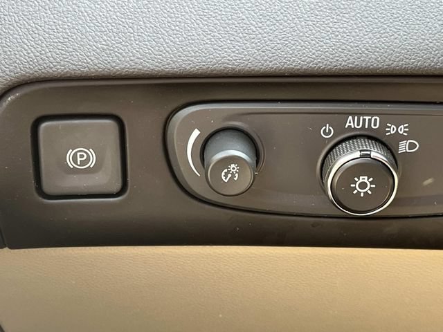Used 2018 Buick Enclave Premium w/ Experience Buick Package FWD image 37