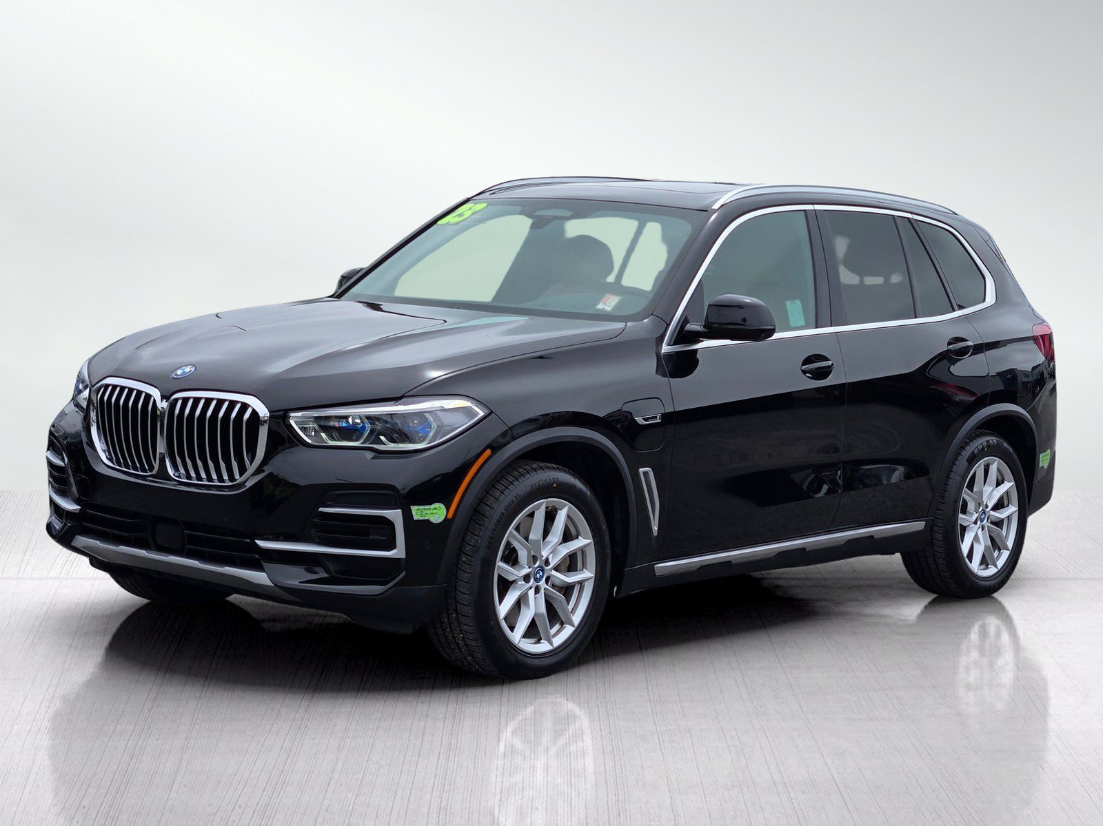 Used 2023 BMW X5 xDrive45e w/ Executive Package AWD/4WD image 8