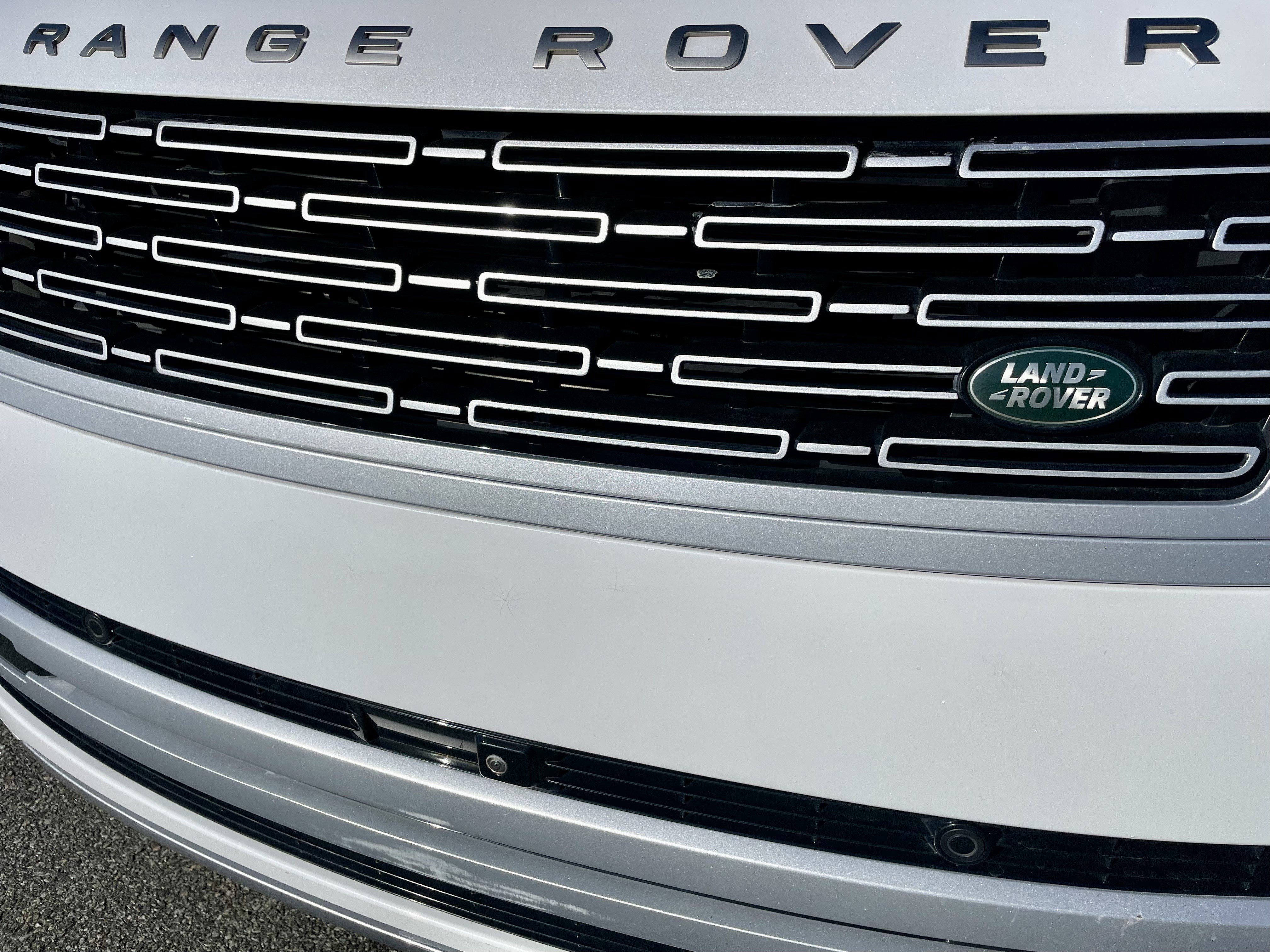 Used 2022 Land Rover Range Rover SE image 32