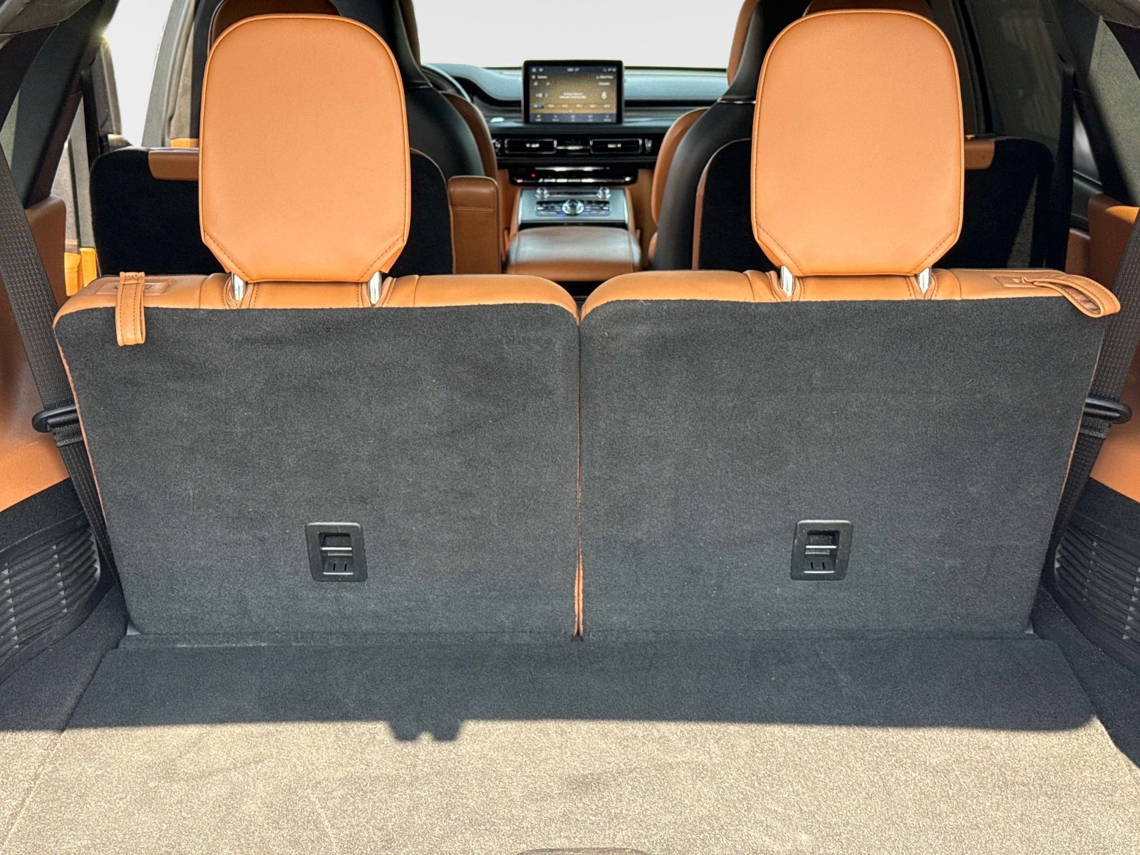 Used 2020 Lincoln Aviator Black Label w/ Class IV Trailer Tow Package image 13