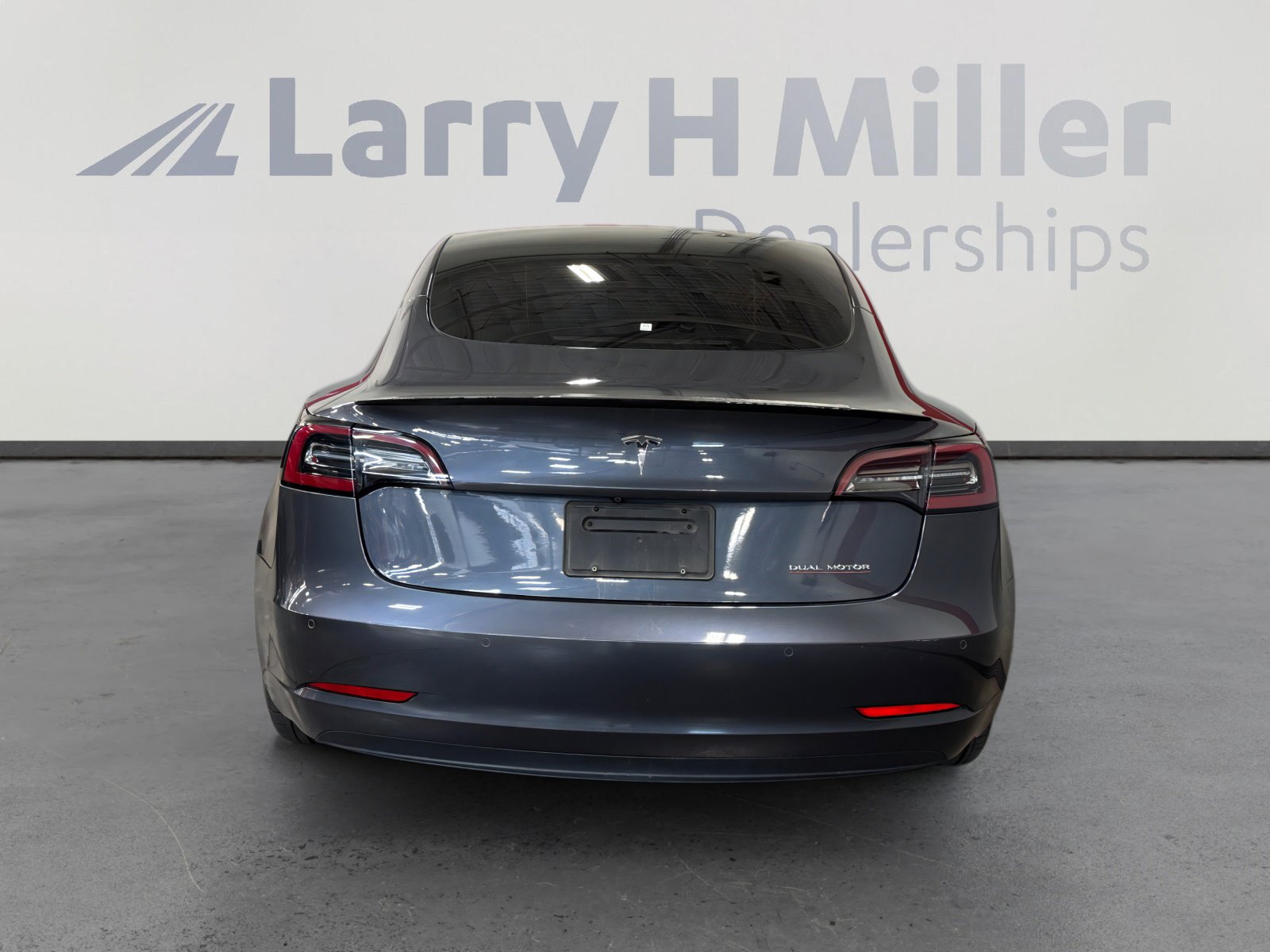 Used 2021 Tesla Model 3 Performance image 4