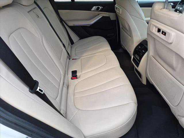 Used 2021 BMW X5 xDrive45e w/ Convenience Package AWD/4WD image 18