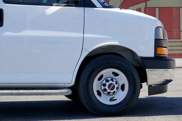 Used 2017 GMC Savana 2500 2500 image 17