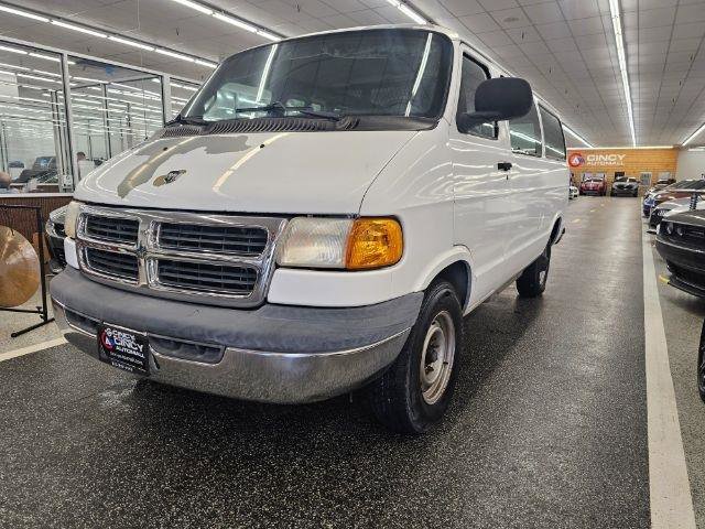 Used 2001 Dodge B2500 Passenger image 1