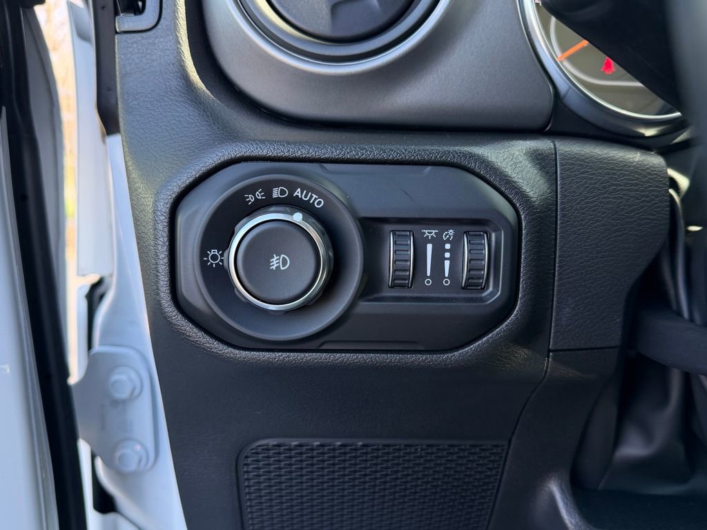 Used 2022 Jeep Wrangler Unlimited Sport w/ Technology Group image 20