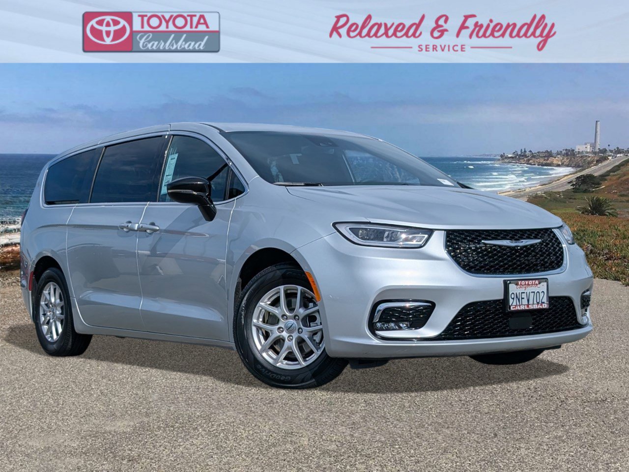 Used 2024 Chrysler Pacifica Touring