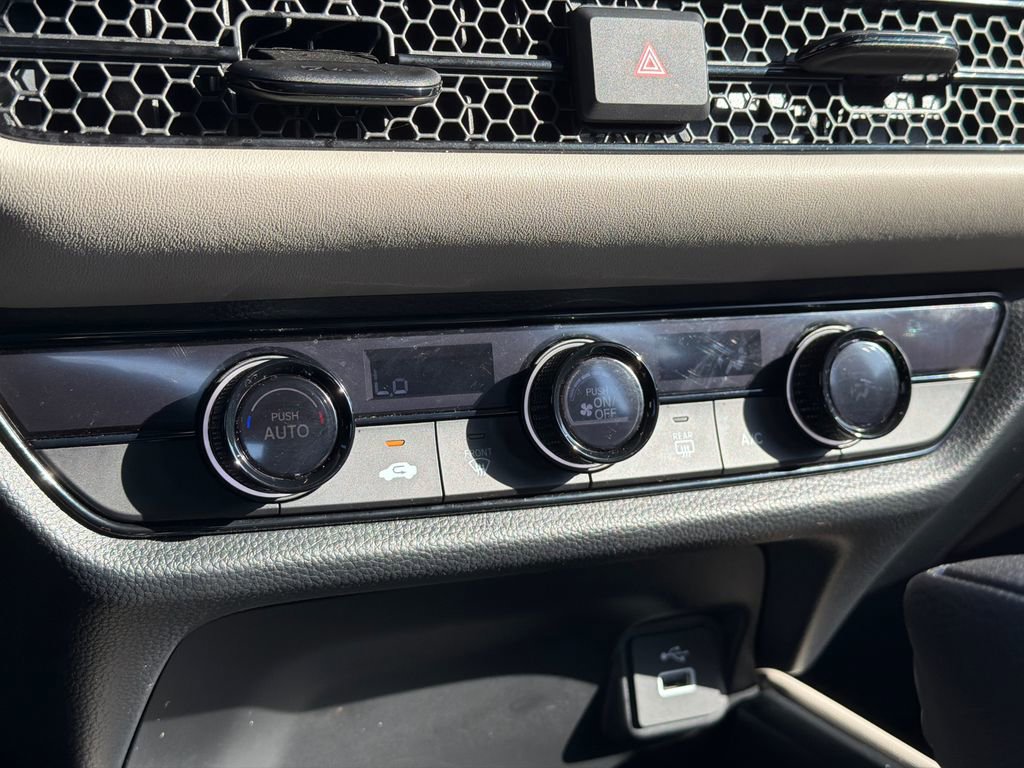 Used 2023 Honda HR-V LX image 25