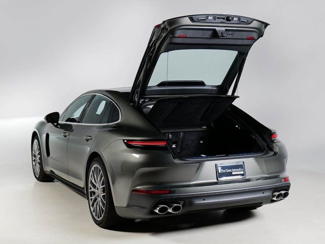 New 2025 Porsche Panamera 4 image 11