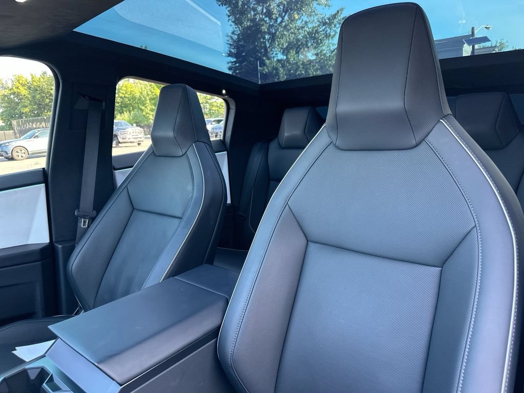 Used 2024 Tesla Cybertruck Cyberbeast AWD/4WD image 14