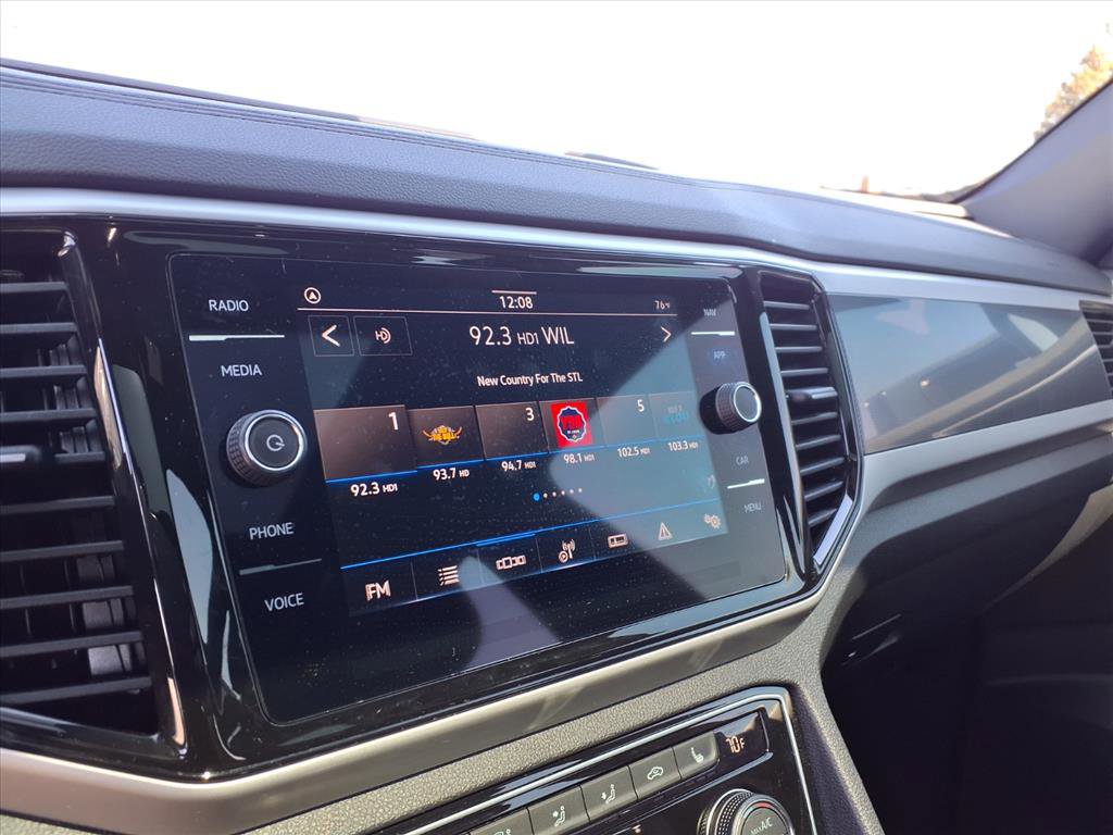 Used 2023 Volkswagen Atlas Cross Sport SEL R-Line image 13