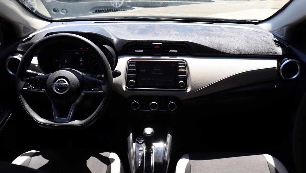 Used 2021 Nissan Versa SV FWD image 32