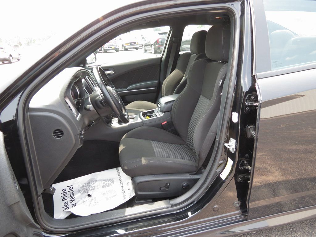 Used 2022 Dodge Charger GT w/ Driver Convenience Group image 10