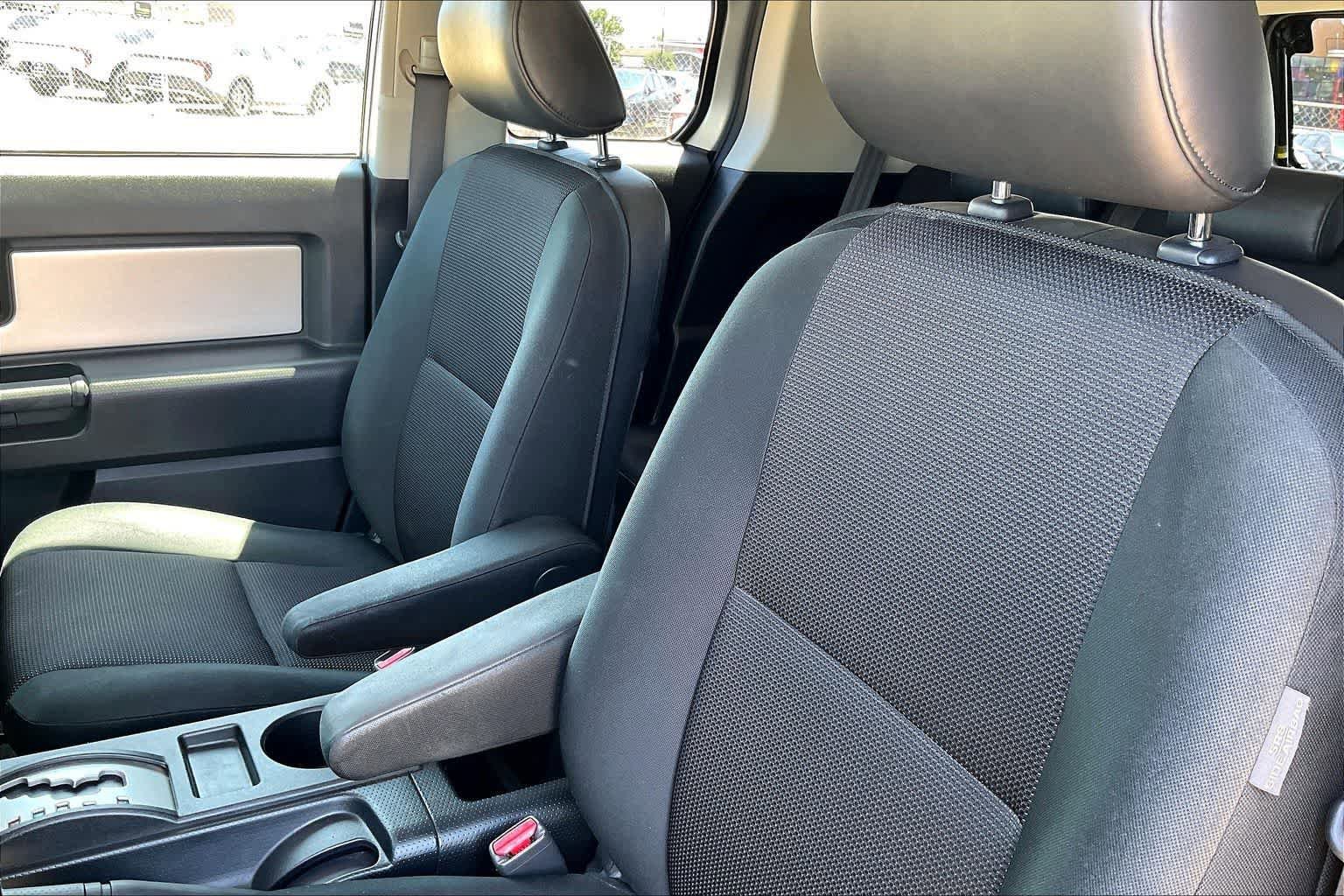 Used 2008 Toyota FJ Cruiser 4WD image 11