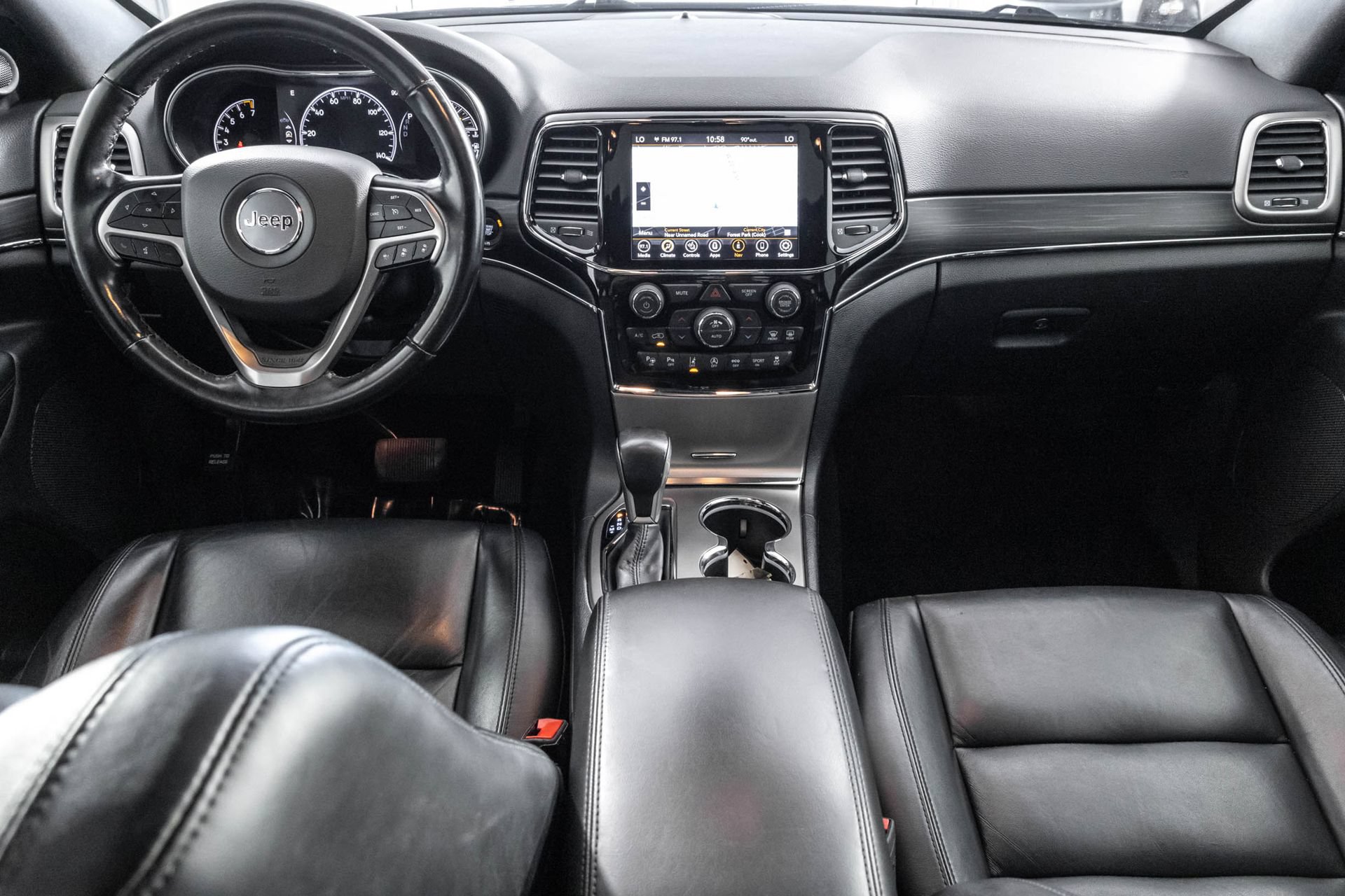 Used 2021 Jeep Grand Cherokee Limited AWD/4WD image 25