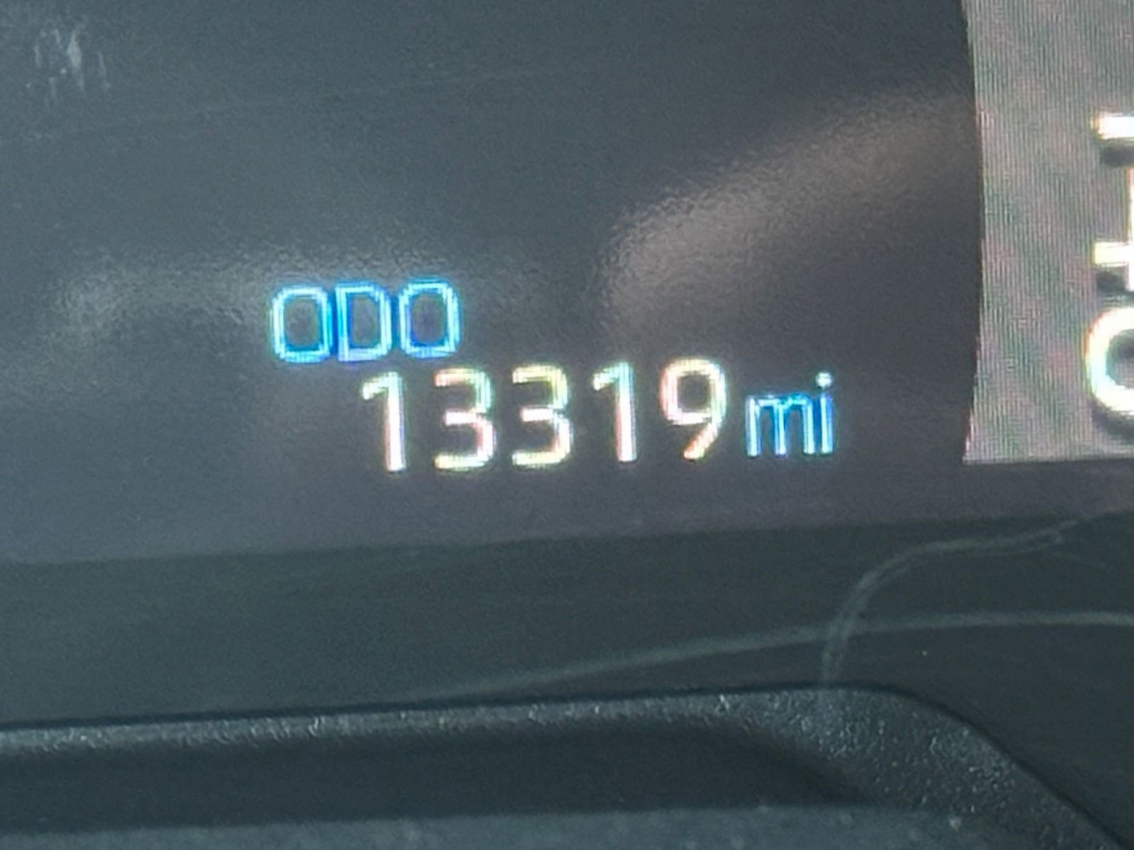 Used 2025 Toyota RAV4 XLE image 41