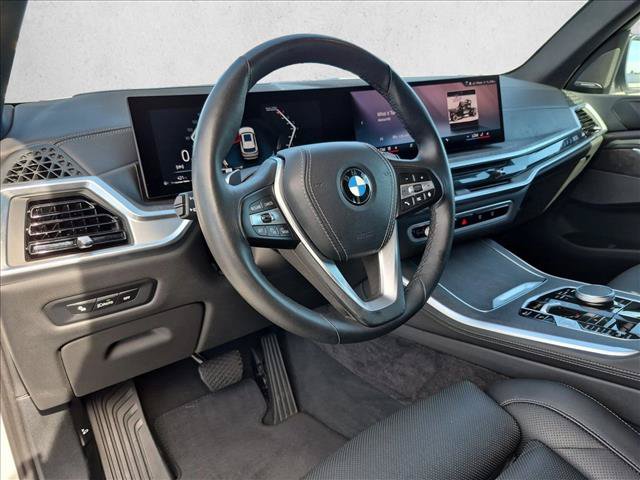 Certified 2025 BMW X5 xDrive40i w/ Premium Package AWD/4WD image 11