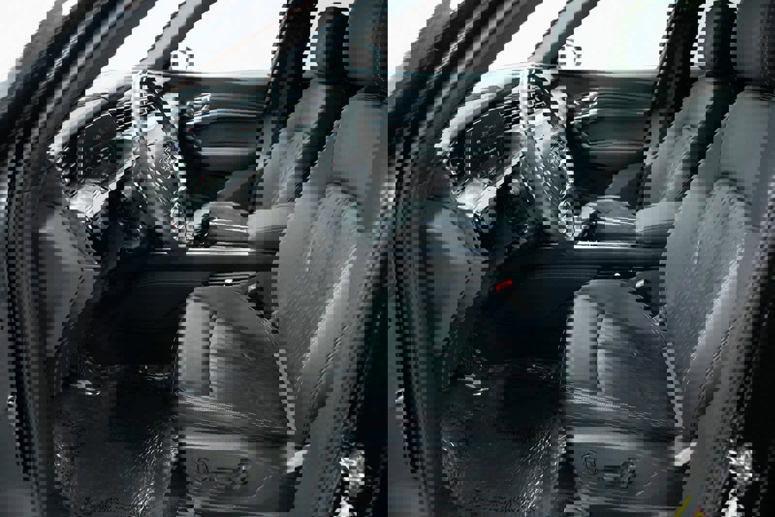 Used 2022 Audi e-tron Premium image 16