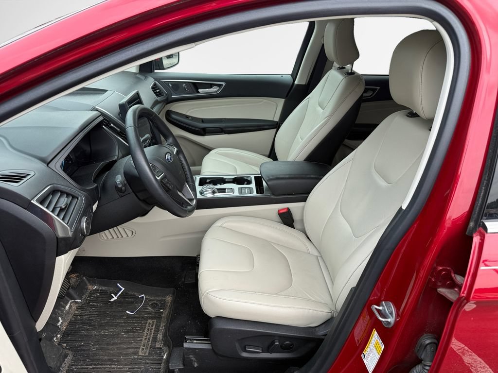 Certified 2022 Ford Edge Titanium AWD/4WD image 12