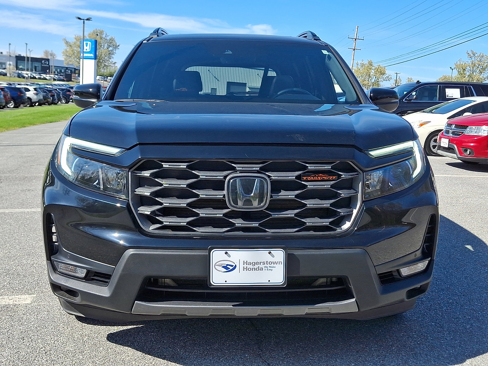 Used 2023 Honda Passport TrailSport image 2