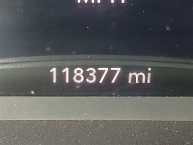 Used 2018 Chrysler Pacifica Touring w/ Tire & Wheel Group image 34