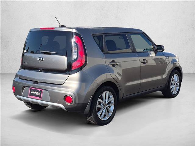 Used 2017 Kia Soul + FWD image 5