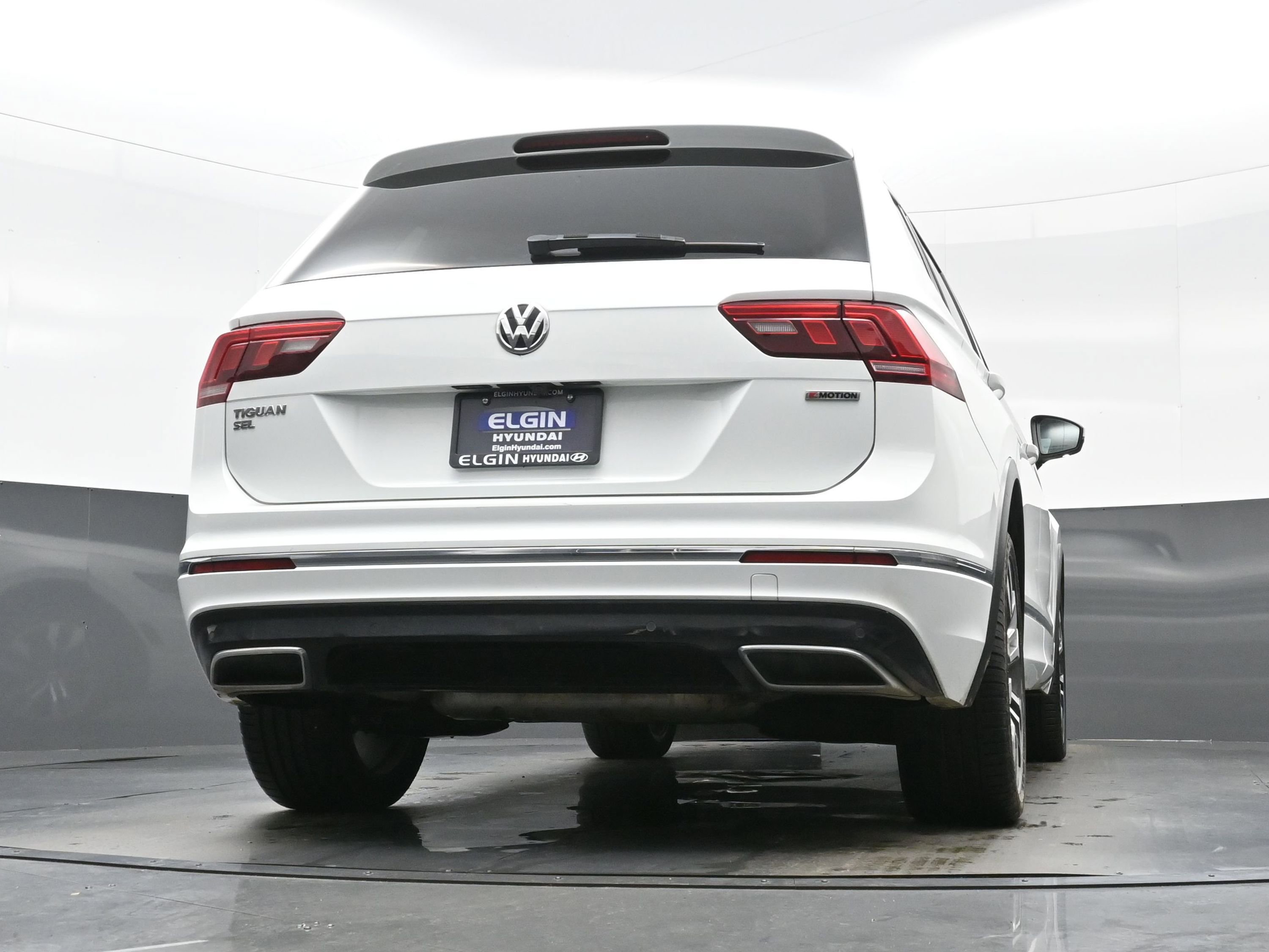 Used 2021 Volkswagen Tiguan SEL Premium R-Line image 32