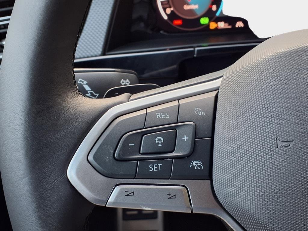 New 2025 Volkswagen Atlas Cross Sport SEL Premium R-Line image 19